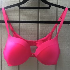 Victoria’s Secret bra 34B